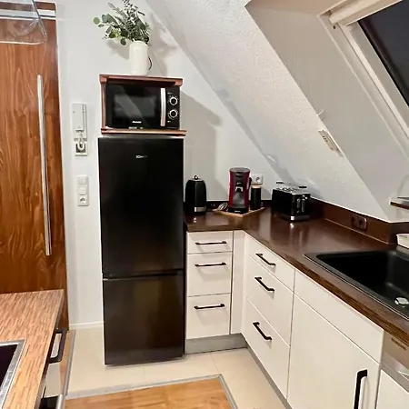 Klimatisierte Dachgeschoss-oase Mit 3 Schlafzimmern, Blick & Komfort Appartamento Kehl