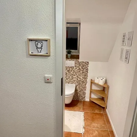 Klimatisierte Dachgeschoss-oase Mit 3 Schlafzimmern, Blick & Komfort Appartement